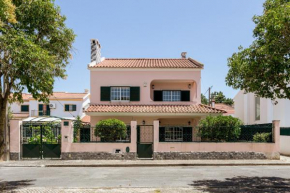 JOIVY Superb house with garden and patio